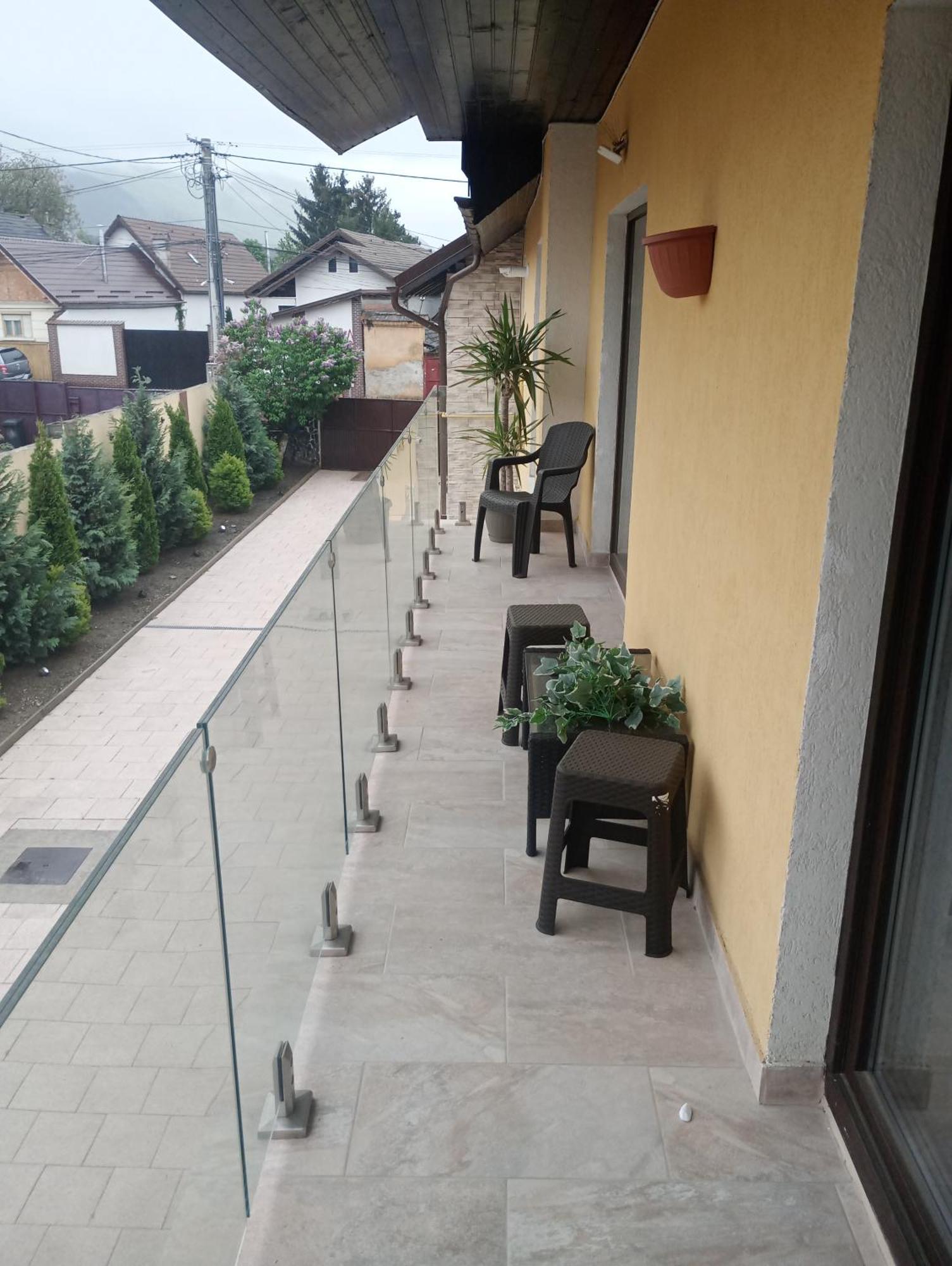 Izabella Guest House Сэчеле Экстерьер фото